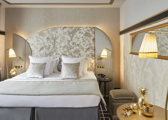 메종 나비스 바이 해피컬처