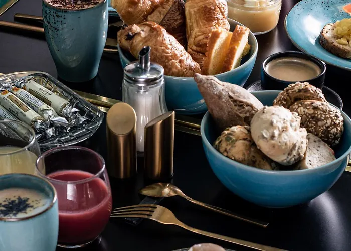 메종 나비스 바이 해피컬처 4*