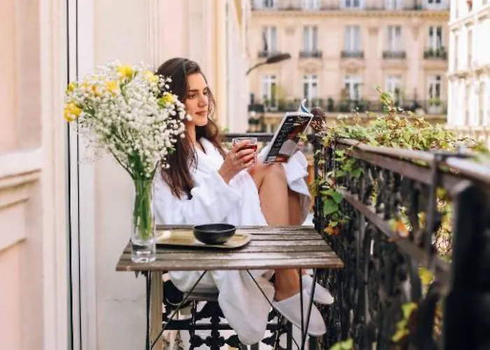 메종 나비스 바이 해피컬처 호텔