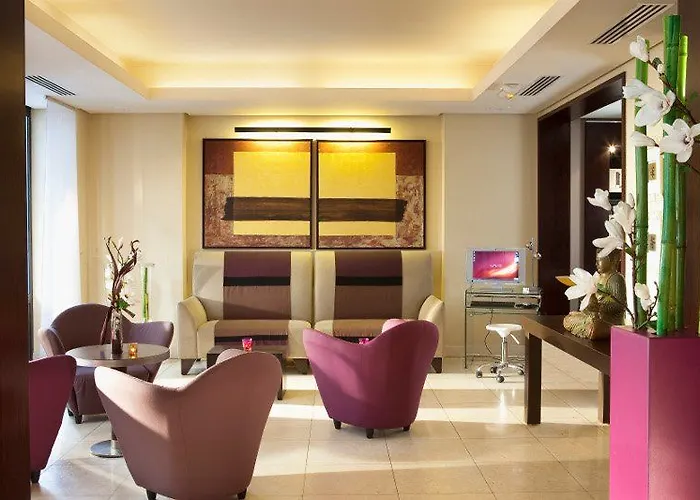 메종 나비스 바이 해피컬처 파리