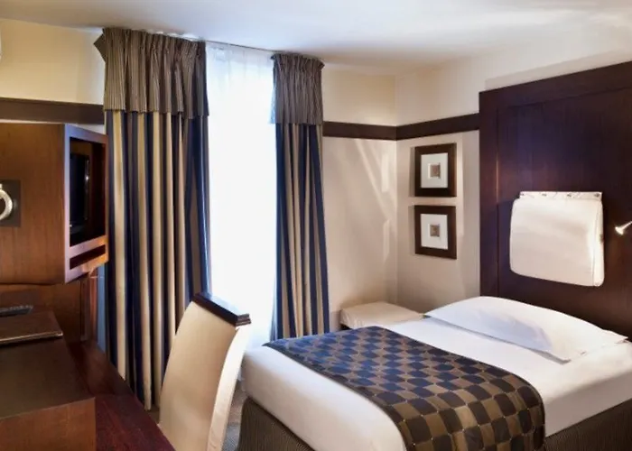 호텔 메종 나비스 바이 해피컬처 파리