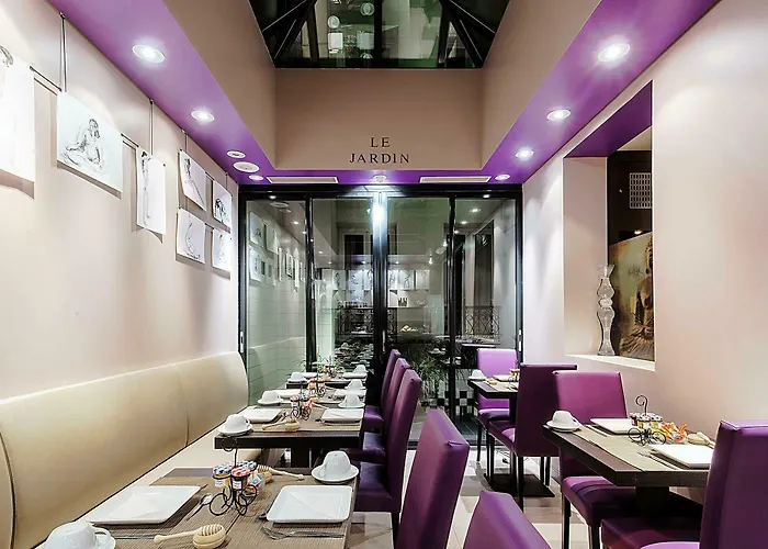 메종 나비스 바이 해피컬처 호텔 4*