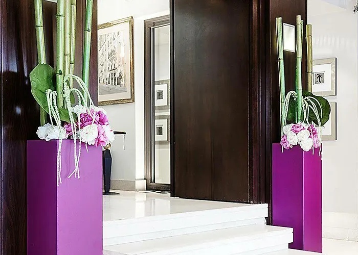 메종 나비스 바이 해피컬처 호텔 4*